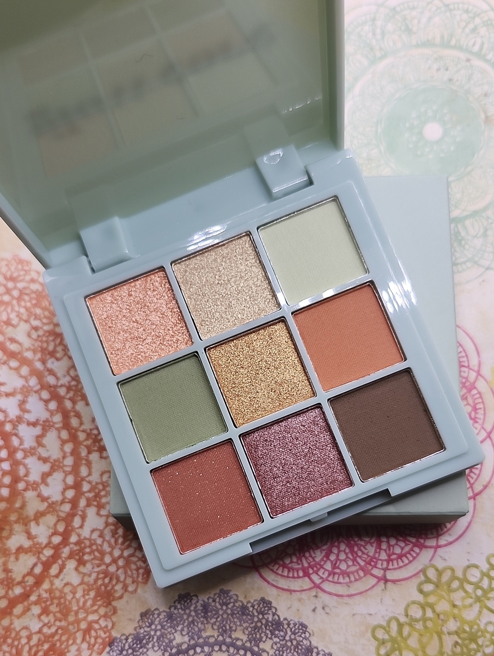Glowcore Mystic Earth Eyeshadow Palette